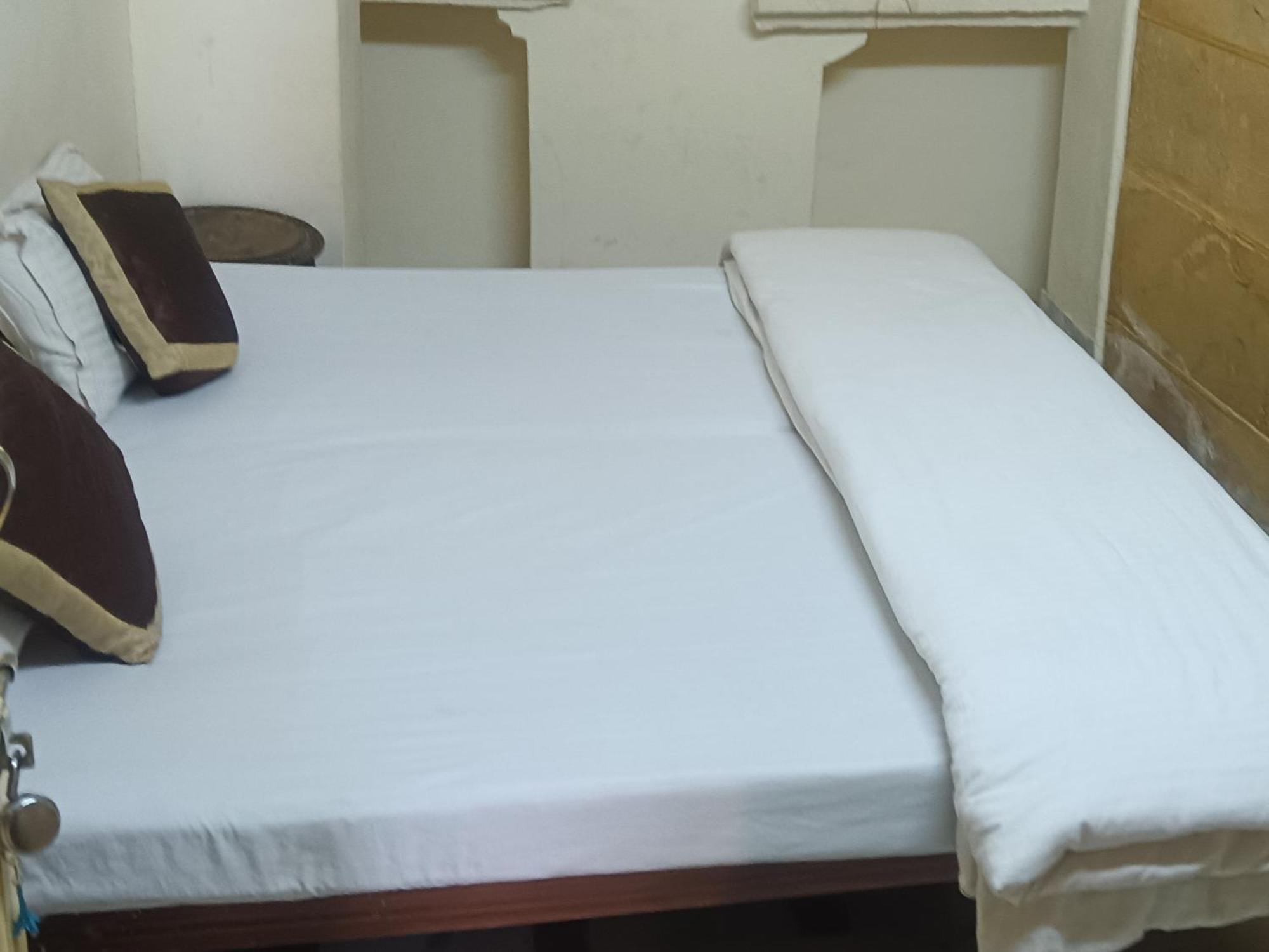 Ideal Guest House Jaisalmer Bagian luar foto