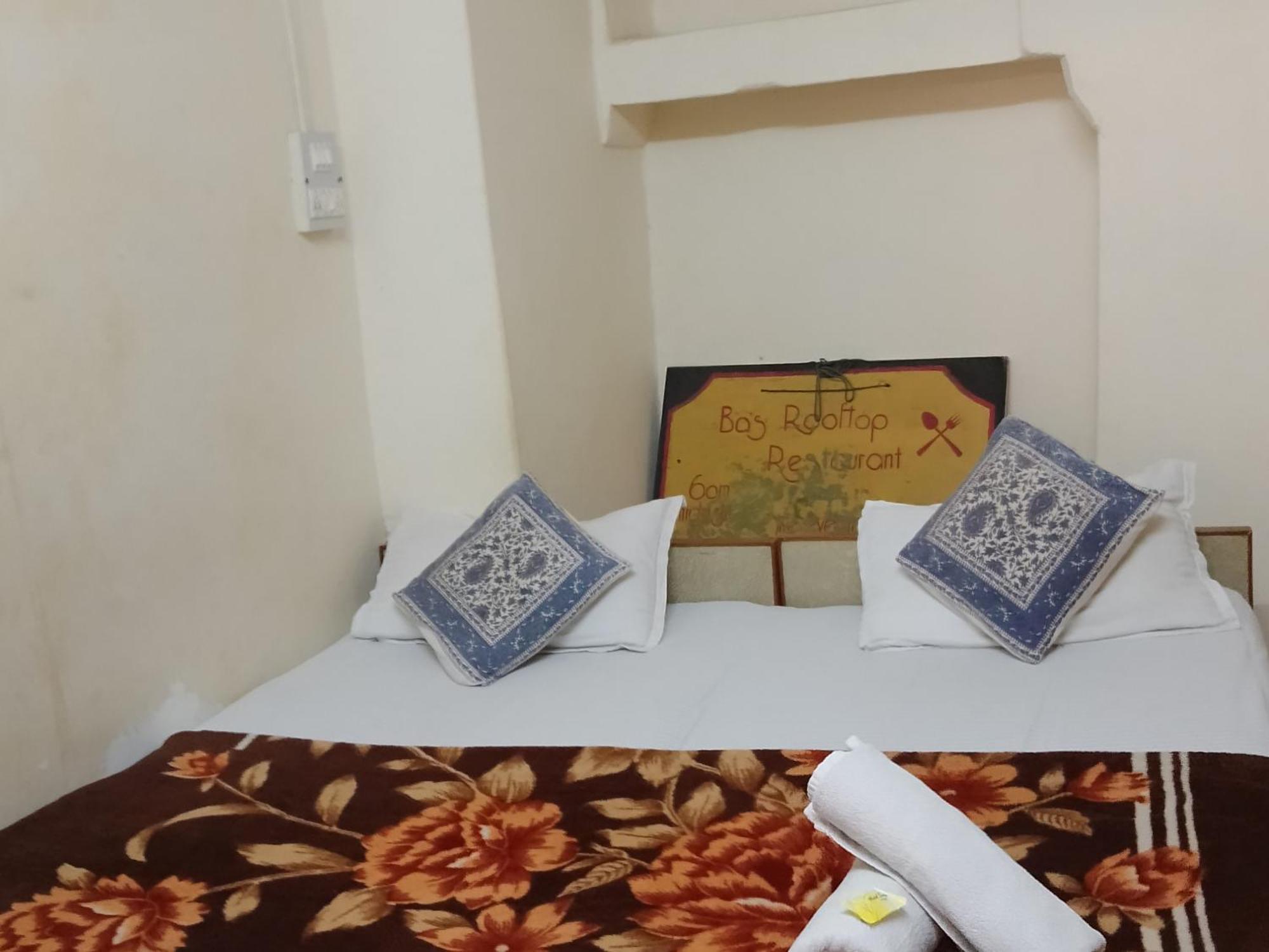 Ideal Guest House Jaisalmer Bagian luar foto