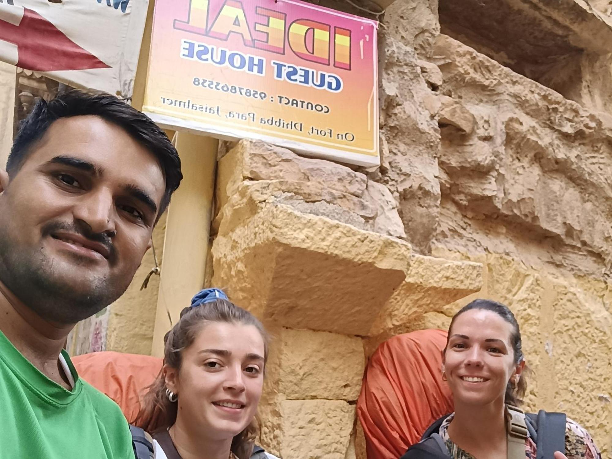 Ideal Guest House Jaisalmer Bagian luar foto