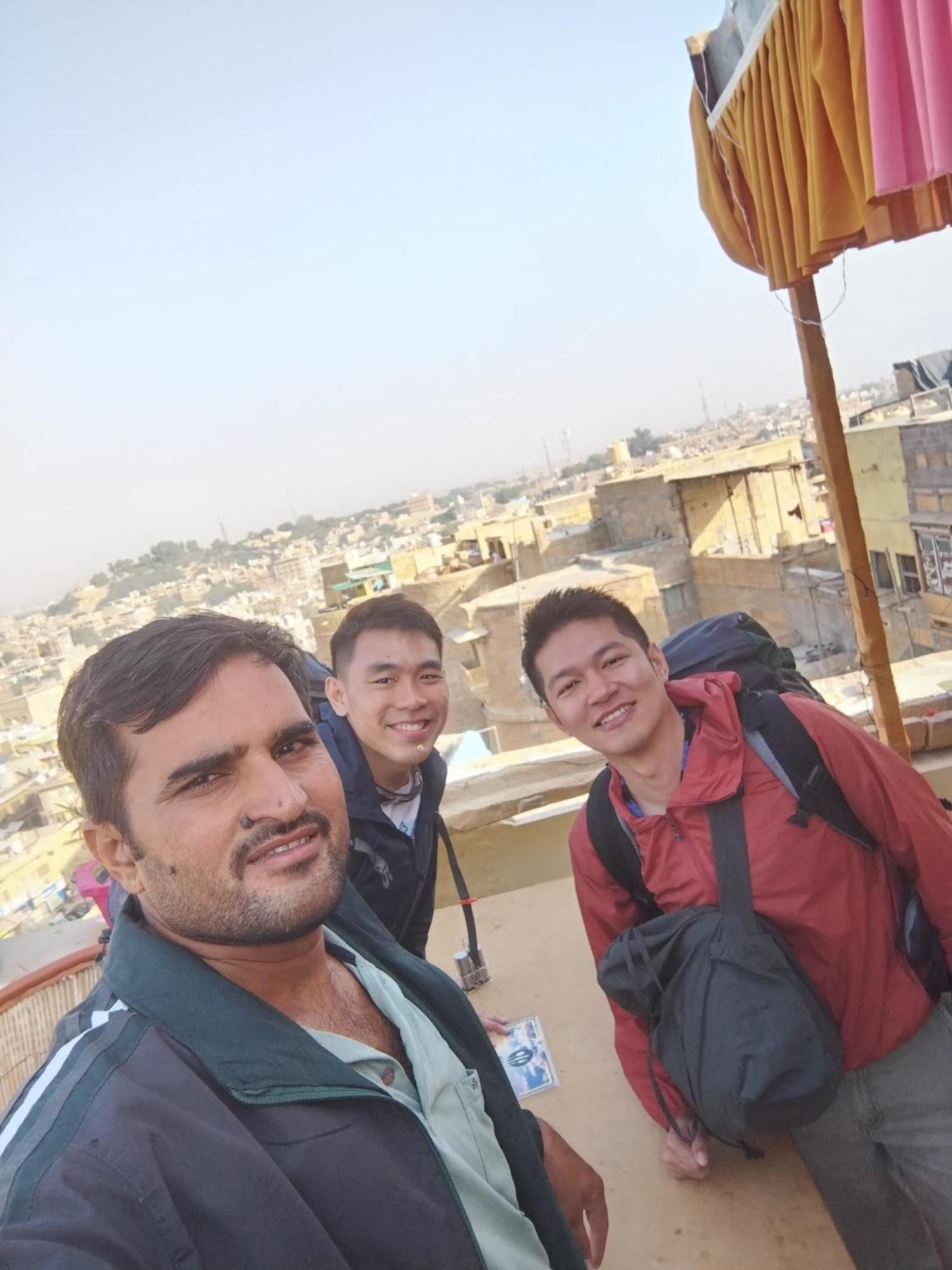 Ideal Guest House Jaisalmer Bagian luar foto